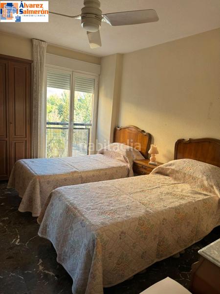 Foto 67e7e1db-6bd2-474e-bbed-d871c1701778. Miete etagenwohnung mit heizung parking in Barrio de Zaidín Granada