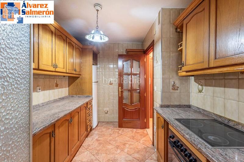 Foto fd5e4daf-0147-44ed-914e-626b345637cf. Appartement avec chauffage parking dans Pajaritos Granada