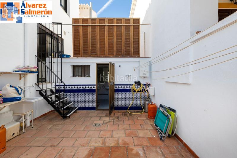 Foto 0c8f28f2-70dd-412e-9745-065aa8f635a2. Casa pareada magnifica casa pareada en calahonda en Motril