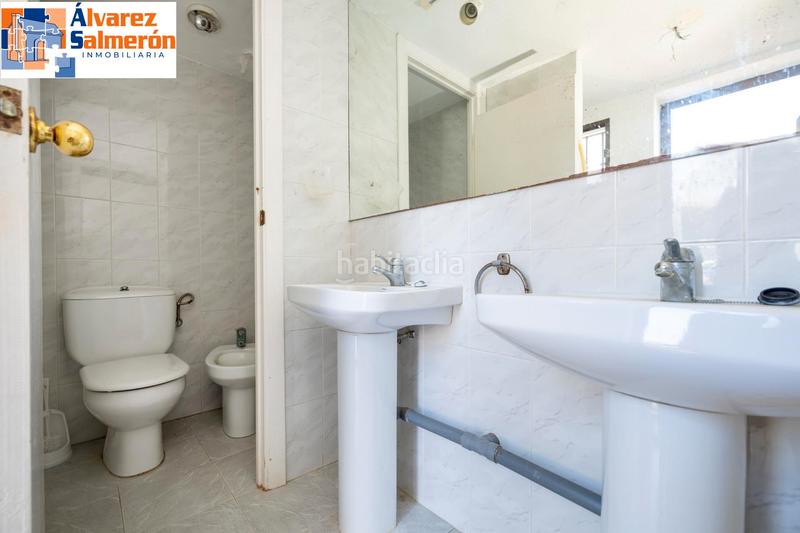 Foto a1c718f6-8ab1-4966-9029-e4eefbc3d8b7. Casa pareada magnifica casa pareada en calahonda en Motril