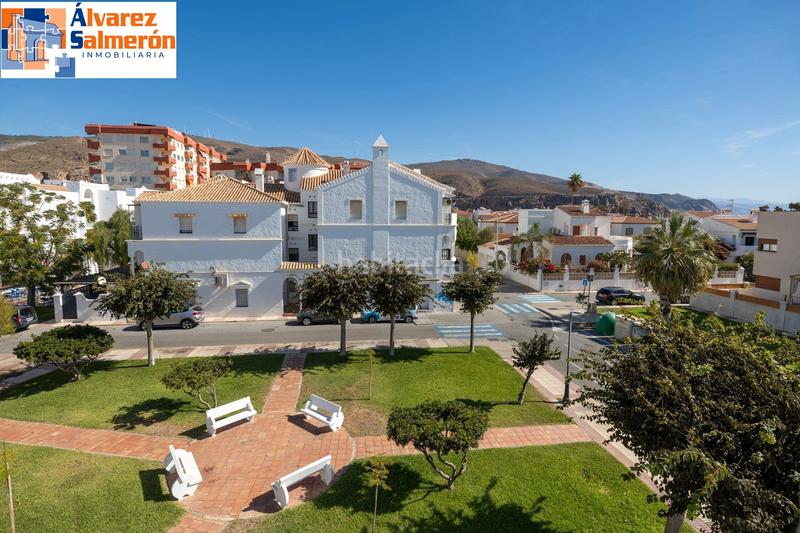 Foto d8d452d9-41ca-4543-9c55-37ca3b5397f0. Casa pareada magnifica casa pareada en calahonda en Motril