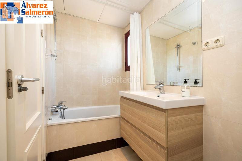 Foto ad391efe-d737-45cf-b53b-94d400a1043b. Appartement avec parking piscine dans Playa de Granada Motril