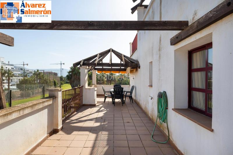 Foto b239cd35-3e6d-490b-9767-db45591ff61d. Appartement avec parking piscine dans Playa de Granada Motril