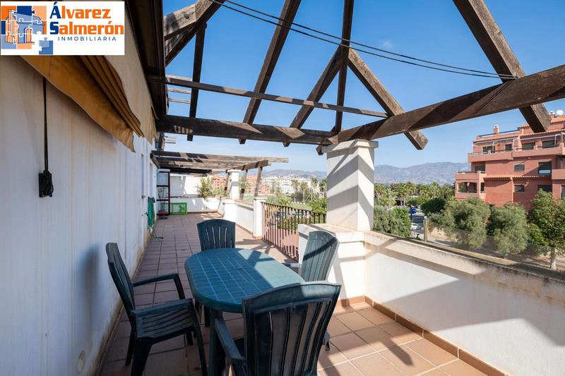 Foto d9ed76ff-975b-40ce-9fa7-24bfd64d20ec. Appartement avec parking piscine dans Playa de Granada Motril