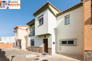 Maison jumelée  Calle pedro temboury. Venta de preciosa casa adosada en otura (granada)