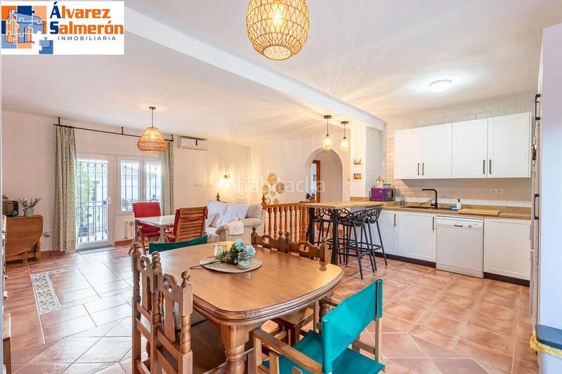 Foto 107fc8f1-5e6f-43e9-b832-55e75d048191. Chalet con riscaldamento parcheggio piscina in Padul