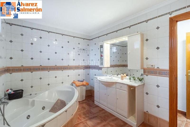 Foto 6338ebce-13be-4bc0-9fc7-bc328c4f3777. Chalet con riscaldamento parcheggio piscina in Padul