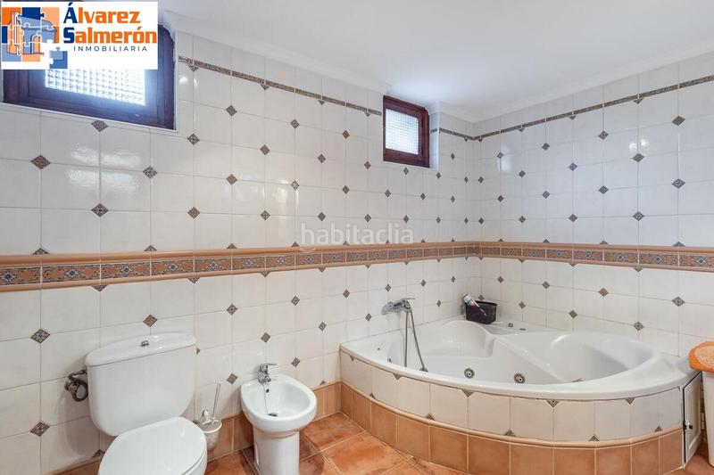 Foto 98593582-4e6a-4b13-9be9-3d05441fe551. Chalet con riscaldamento parcheggio piscina in Padul