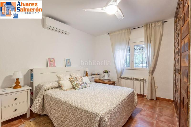 Foto dcc4aff0-5a5a-4b3f-822a-b27610e5d6a2. Chalet con riscaldamento parcheggio piscina in Padul