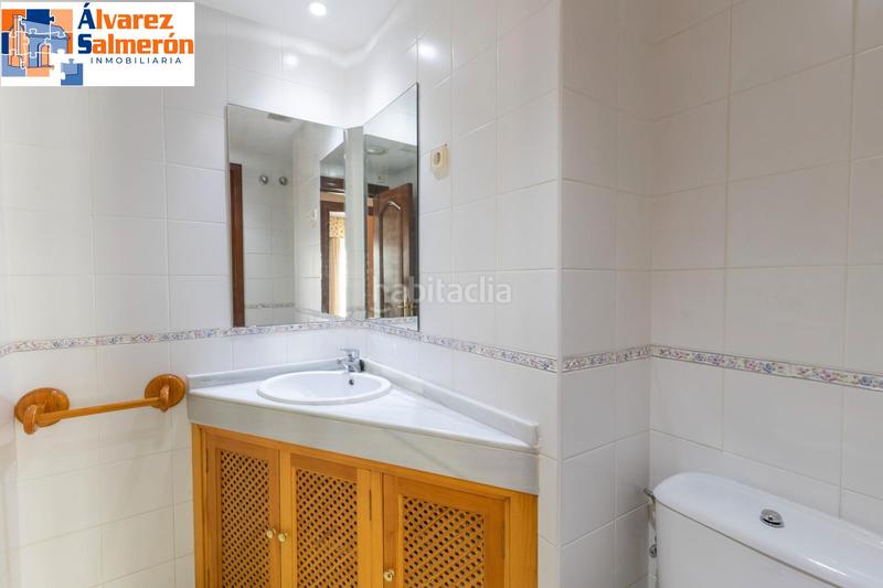 Foto 9c79fb1d-23ac-42c2-9623-8edd093f605a. Appartement dans calle madre teresa 1 dans Centro - Sagrario Granada