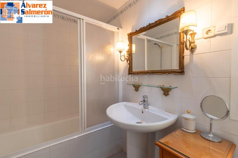 Foto f9b8388d-0359-4ca0-8480-c29443a0a5ac. Appartement dans calle madre teresa 1 dans Centro - Sagrario Granada