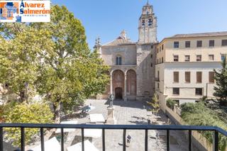 Maison  Plaza de santo domingo. ¡casa con encanto y vistas en plena plaza de santo domingo... en