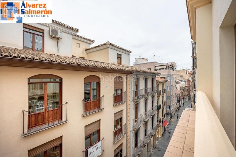 Foto b230f5e6-7dae-4e97-b562-3c7cba871b33. Alquiler apartamento ¡¡¡¡fabuloso apartamento en la mismisima calle puentezuelas frente a zara!!!! en Granada
