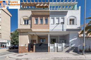 Casa  Calle baden powell. Casa junto al pts