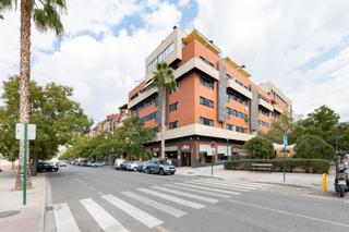 Appartement  Calle josé luis pérez pujadas. Piso en venta-parque lagos/zona fórmun, granada