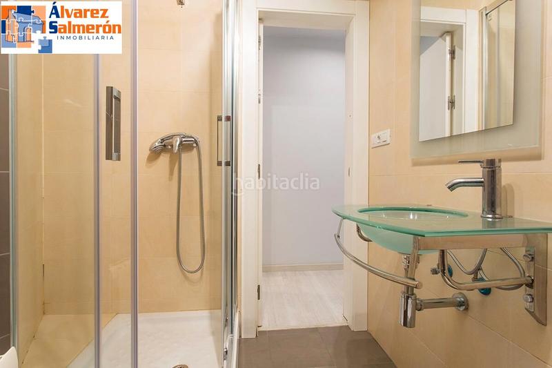 Foto b21ad1c0-e105-4169-8fe8-d074cc215ca4. Etagenwohnung in Centro - Sagrario Granada