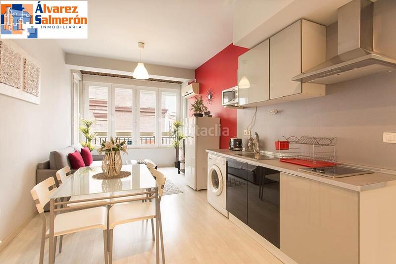 Foto ba201fcf-50ae-400a-a42f-beb5380792f9. Etagenwohnung in Centro - Sagrario Granada