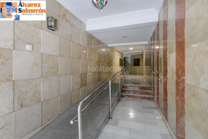 Foto 54b4a9b6-0f6a-4f04-bd16-5e2030069e43. Attique dans Barrio de Zaidín Granada