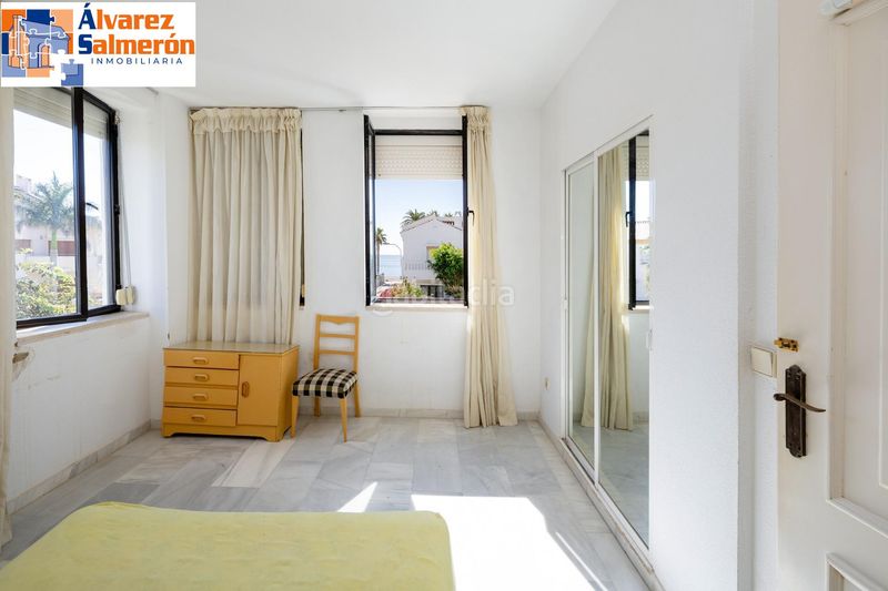 Foto 09fa3c12-b6aa-4b11-9366-c205d6993652. Casa aparellada a Calahonda - Carchuna Motril