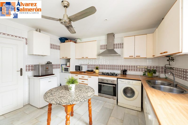 Foto 4d6c859a-d522-4047-8780-7f5dd6133629. Casa aparellada a Calahonda - Carchuna Motril