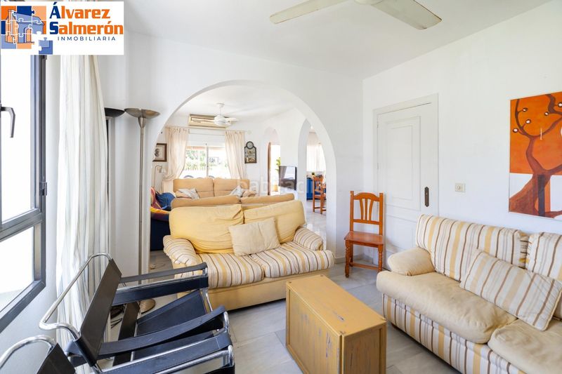 Foto 9cc00e9e-d06f-4def-adb9-bce7ad4b6669. Casa aparellada a Calahonda - Carchuna Motril