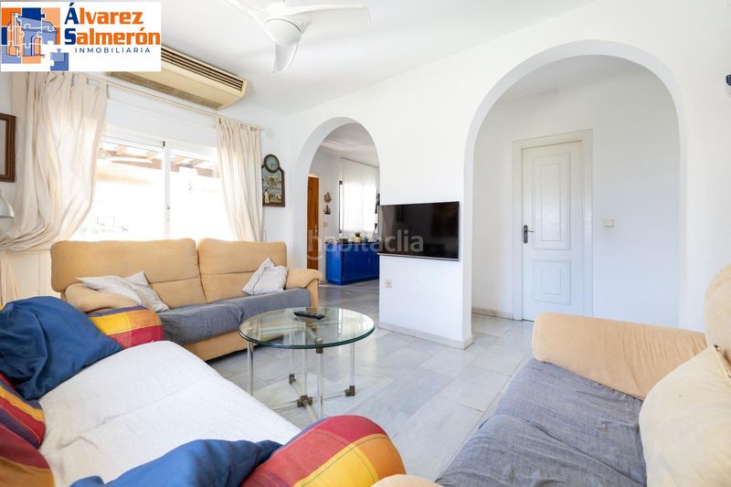 Foto 9f476717-e666-4706-ac85-407d6d7ad3d2. Casa aparellada a Calahonda - Carchuna Motril