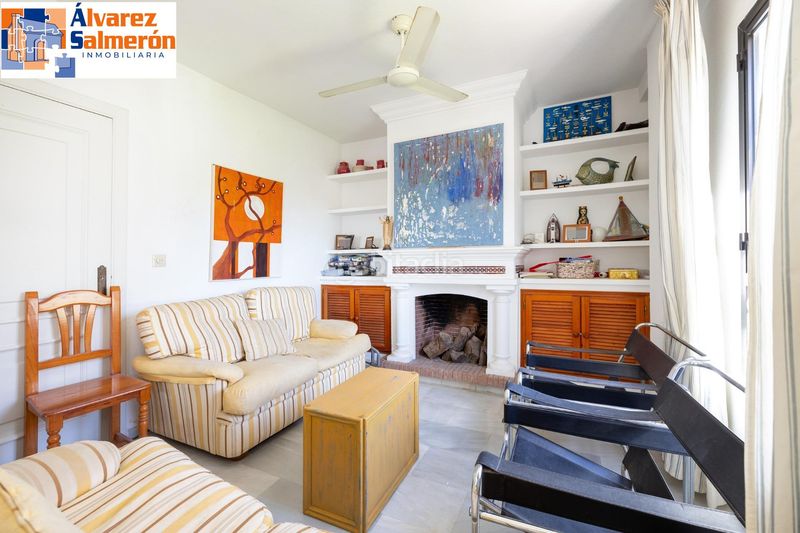 Foto ad5985da-4f5a-4032-96d8-7a3327e4d00c. Casa aparellada a Calahonda - Carchuna Motril