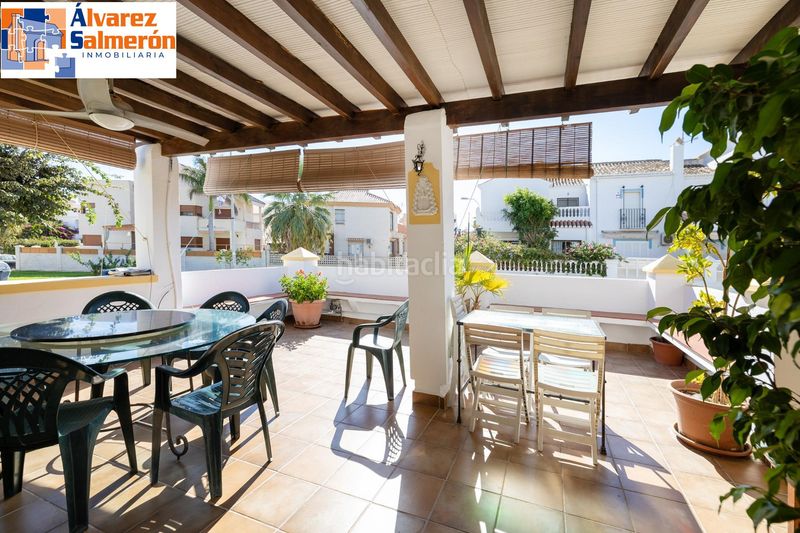 Foto b37f73ca-d2ab-486c-9010-e346857ff7e9. Casa aparellada a Calahonda - Carchuna Motril