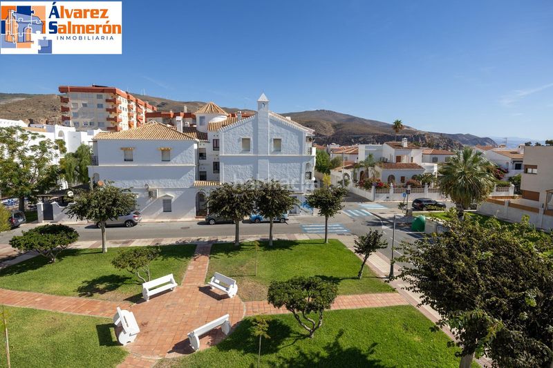 Foto ed1cf405-bcd1-4fe4-a753-cf4253310618. Casa aparellada a Calahonda - Carchuna Motril