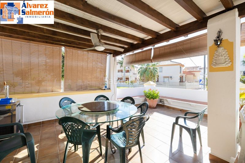 Foto fbff15c8-79bd-4589-b1a0-99ccdb23cd8d. Casa aparellada a Calahonda - Carchuna Motril