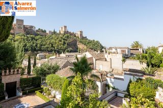 Semi detached house  Calle frailes la victoria. Una joya con vistas a la historia de granada  vive en el corazón