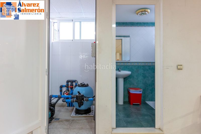 Foto be0fbd5e-fb90-4a08-88eb-1bd456e75e3c. Xalet amb calefacció aparcament piscina a Motril ciudad Motril