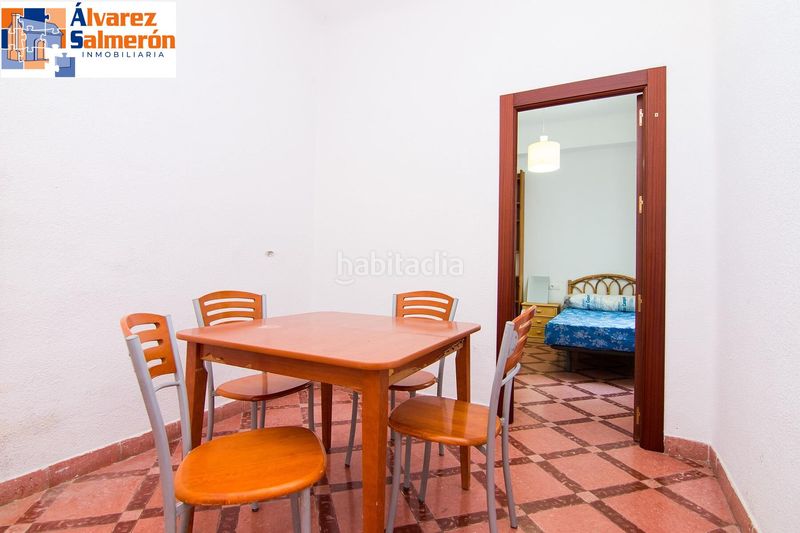 Foto a816bb3f-998e-438a-9b35-34fc0a142ba5. Pis a Centro - Sagrario Granada