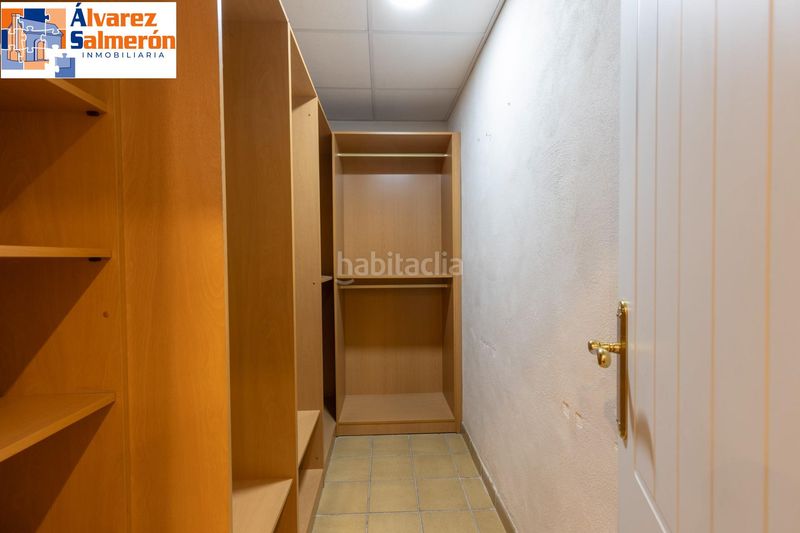 Foto dda2a2be-89c8-4827-bf43-f749a3c23a28. Casa adossada amb calefacció aparcament piscina a Granada