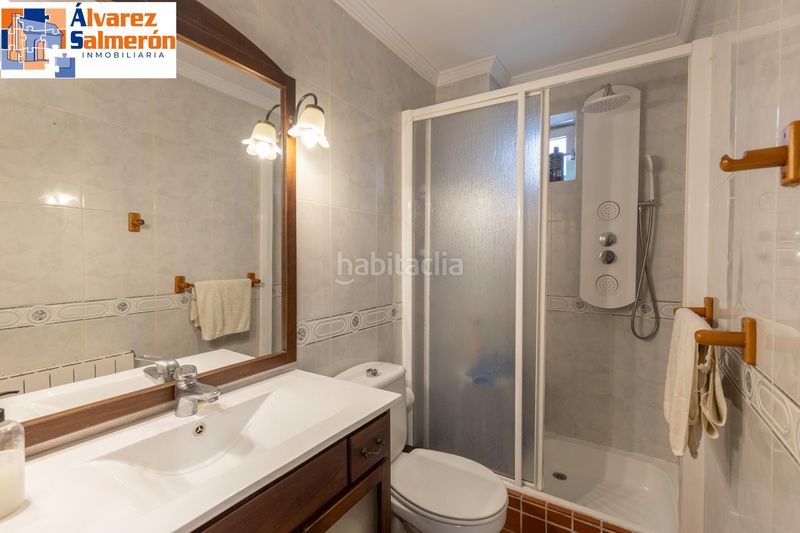 Foto cef7f3a8-7f5d-43b2-ada9-bda9444ff2fc. Casa adossada amb calefacció aparcament piscina a Ogíjares