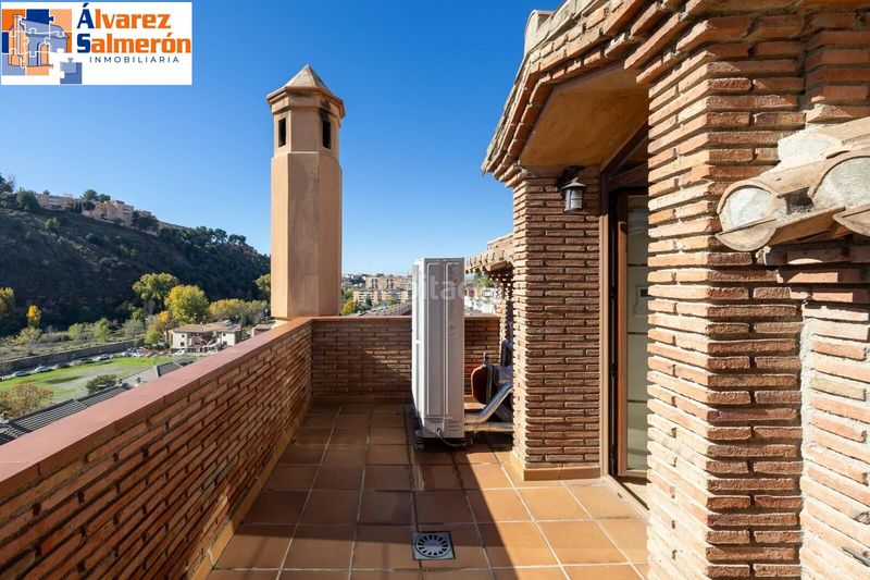 Foto 69f0bfe9-8fc1-4e7c-8b35-04e9ba41cb8f. Casa adossada amb calefacció aparcament piscina a Granada