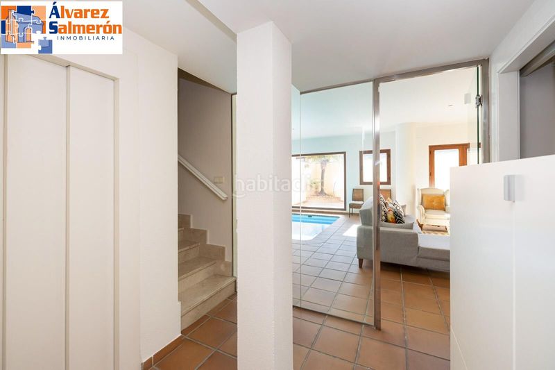 Foto 767a0762-bb0e-4eb3-afcb-f182988c2135. Casa adossada amb calefacció aparcament piscina a Granada