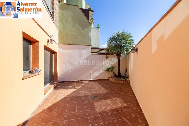 Foto 7ca2da5c-28ae-41ab-900f-7375550e8577. Casa adossada amb calefacció aparcament piscina a Granada