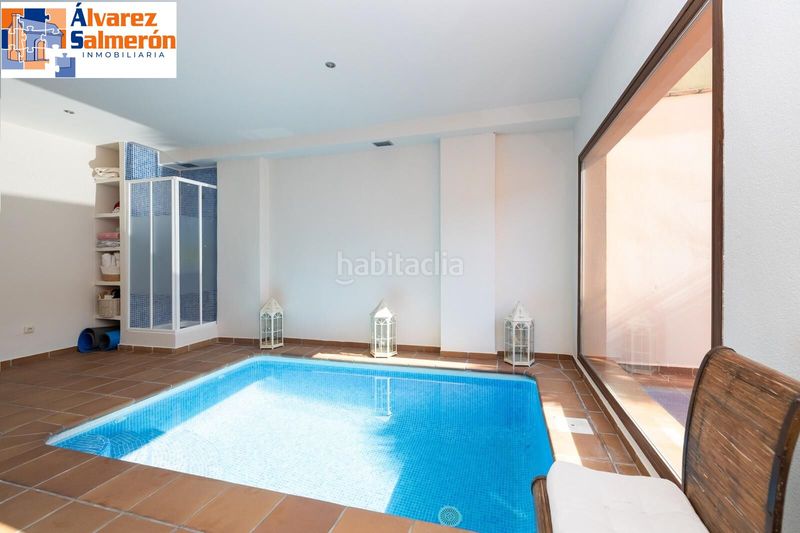 Foto d9426fea-2676-432b-b7d4-bb9573be5c99. Casa adossada amb calefacció aparcament piscina a Granada