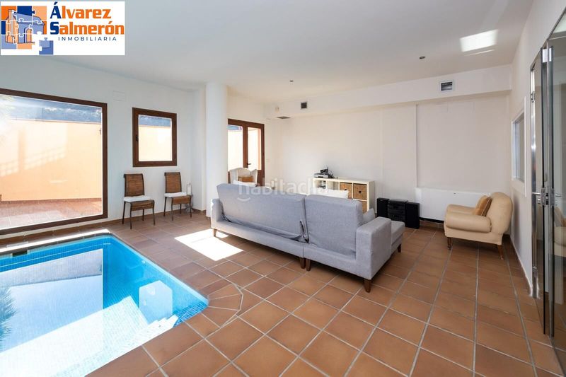 Foto dd8e00be-bddc-4edd-9d53-bc5e6dddadef. Casa adossada amb calefacció aparcament piscina a Granada