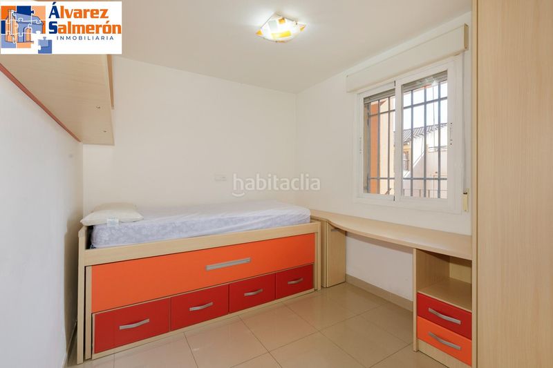 Foto ed1ad3f2-4956-4ebd-bb12-ce1eb1e60f48. Pis amb calefacció a Avda. De los Ogíjares Armilla