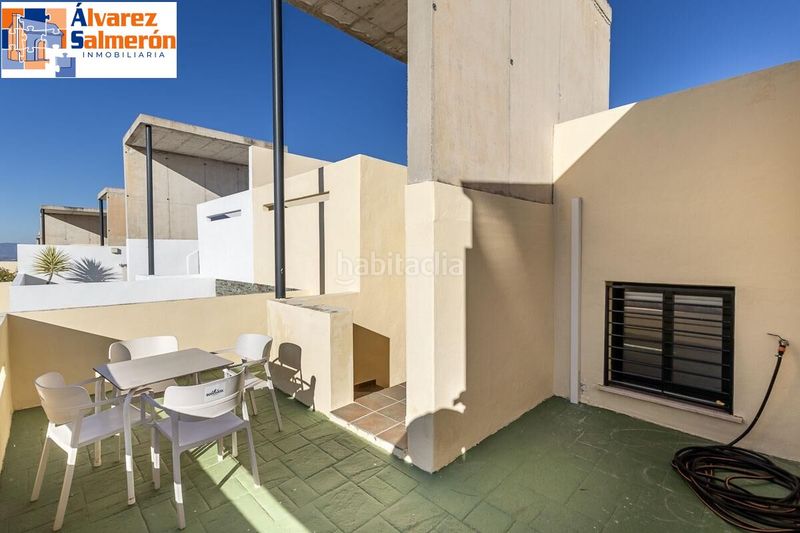 Foto 2691e4c1-4942-4080-9ea8-a24d8f0b4d1a. Casa adossada amb aparcament piscina a San Francisco - El Chorrillo Gabias (Las)