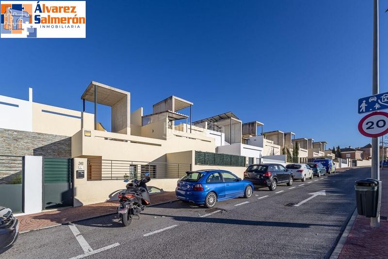 Foto 474d7023-7e60-4545-bcb0-a5d13b5616d8. Casa adossada amb aparcament piscina a San Francisco - El Chorrillo Gabias (Las)