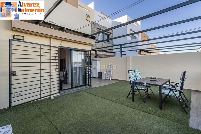 Foto caa4cbba-e9ca-4a45-9685-4ad24f958b02. Casa adossada amb aparcament piscina a San Francisco - El Chorrillo Gabias (Las)