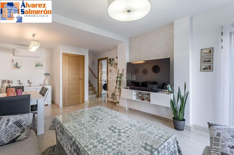 Foto eb99ad22-35e4-4231-8d77-5721d59d408d. Casa adossada amb aparcament piscina a San Francisco - El Chorrillo Gabias (Las)