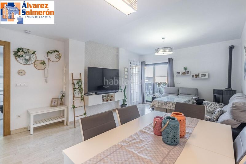 Foto f057c0aa-fdba-4c45-a55c-a91740061b9b. Casa adossada amb aparcament piscina a San Francisco - El Chorrillo Gabias (Las)