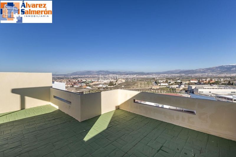 Foto f12230e2-241a-40d3-b18f-a41de6876ba6. Casa adossada amb aparcament piscina a San Francisco - El Chorrillo Gabias (Las)