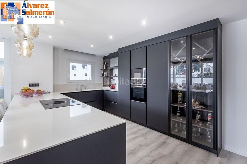 Foto 0407e7f4-10a1-4b5a-865d-a05781f1cddc. Casa adossada amb aparcament piscina a Albolote