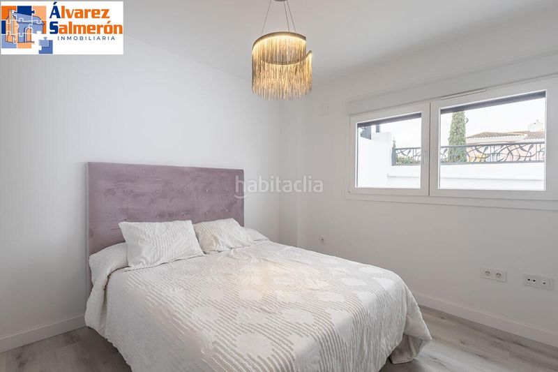 Foto 081e0c11-106b-409b-97aa-1fede68a3058. Casa adossada amb aparcament piscina a Albolote