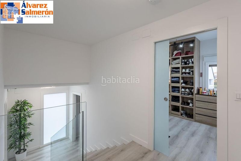 Foto 08ca3835-83e3-43fd-b5b7-7a931266cde1. Casa adossada amb aparcament piscina a Albolote